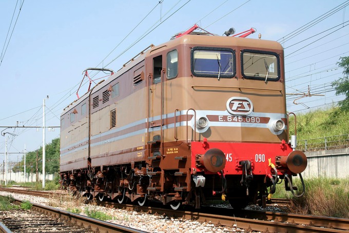 Locomotiva Elettrica Gruppo E.645 Unità 090